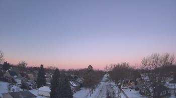 Weather camera view of Sibley East Middle and High School.