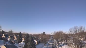 Weather camera view of Sibley East Middle and High School.