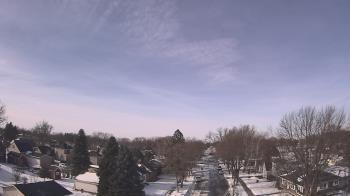 Weather camera view of Sibley East Middle and High School.