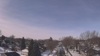 Weather camera view of Sibley East Middle and High School.