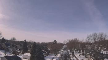 Weather camera view of Sibley East Middle and High School.