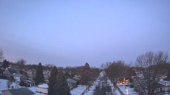 Weather camera view of Sibley East Middle and High School.