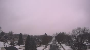 Weather camera view of Sibley East Middle and High School.