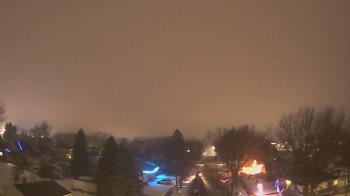 Weather camera view of Sibley East Middle and High School.