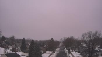 Weather camera view of Sibley East Middle and High School.