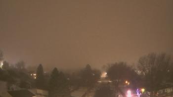 Weather camera view of Sibley East Middle and High School.