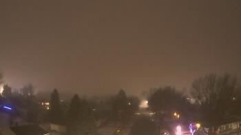 Weather camera view of Sibley East Middle and High School.