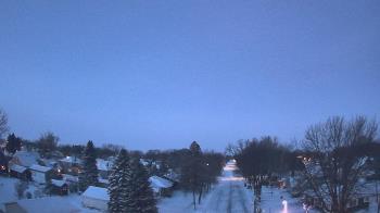 Weather camera view of Sibley East Middle and High School.