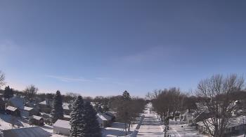 Weather camera view of Sibley East Middle and High School.