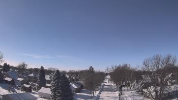Weather camera view of Sibley East Middle and High School.
