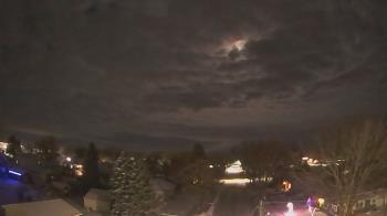 Weather camera view of Sibley East Middle and High School.