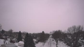 Weather camera view of Sibley East Middle and High School.