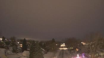 Weather camera view of Sibley East Middle and High School.