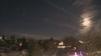 Weather camera view of Sibley East Middle and High School.