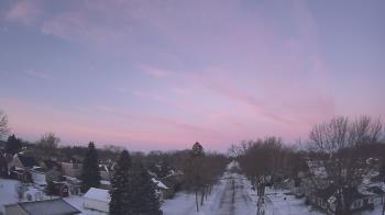 Weather camera view of Sibley East Middle and High School.