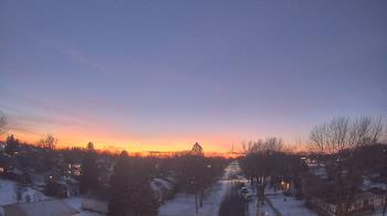 Weather camera view of Sibley East Middle and High School.