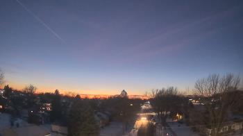 Weather camera view of Sibley East Middle and High School.