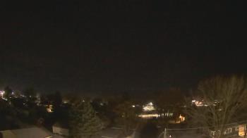 Weather camera view of Sibley East Middle and High School.