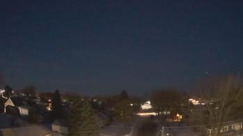 Weather camera view of Sibley East Middle and High School.