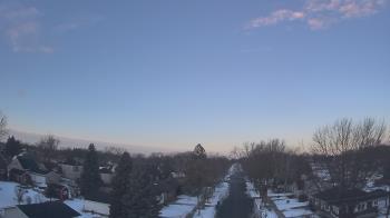 Weather camera view of Sibley East Middle and High School.