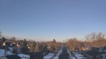 Weather camera view of Sibley East Middle and High School.