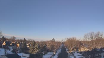 Weather camera view of Sibley East Middle and High School.