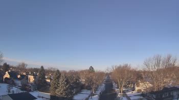 Weather camera view of Sibley East Middle and High School.
