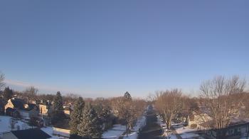 Weather camera view of Sibley East Middle and High School.