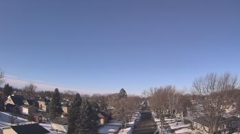 Weather camera view of Sibley East Middle and High School.