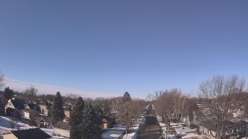 Weather camera view of Sibley East Middle and High School.