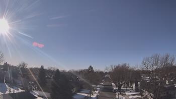 Weather camera view of Sibley East Middle and High School.
