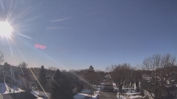 Weather camera view of Sibley East Middle and High School.