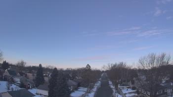 Weather camera view of Sibley East Middle and High School.