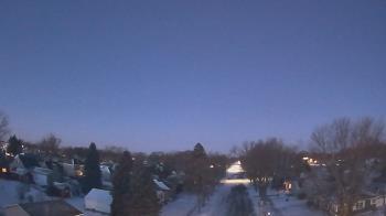 Weather camera view of Sibley East Middle and High School.