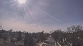 Weather camera view of Sibley East Middle and High School.