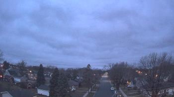 Weather camera view of Sibley East Middle and High School.