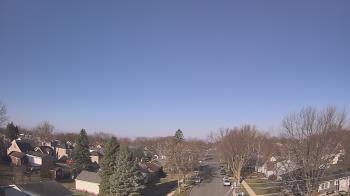 Weather camera view of Sibley East Middle and High School.
