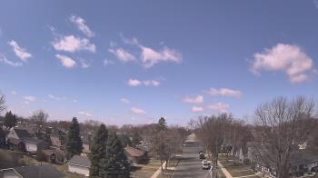 Weather camera view of Sibley East Middle and High School.