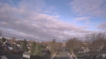 Weather camera view of Sibley East Middle and High School.