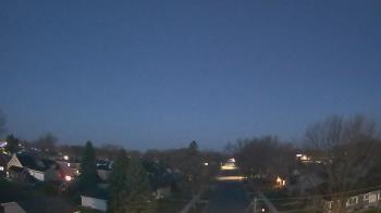 Weather camera view of Sibley East Middle and High School.