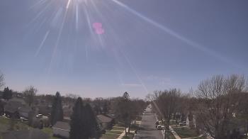 Weather camera view of Sibley East Middle and High School.