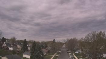 Weather camera view of Sibley East Middle and High School.
