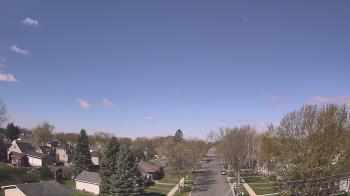 Weather camera view of Sibley East Middle and High School.