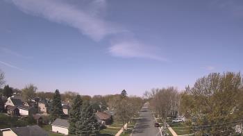Weather camera view of Sibley East Middle and High School.