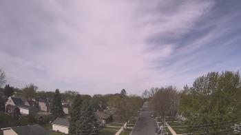 Weather camera view of Sibley East Middle and High School.