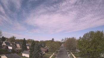 Weather camera view of Sibley East Middle and High School.