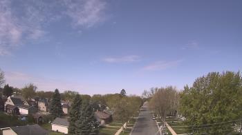 Weather camera view of Sibley East Middle and High School.