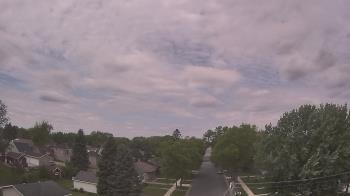 Weather camera view of Sibley East Middle and High School.