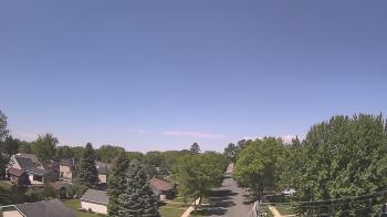 Weather camera view of Sibley East Middle and High School.