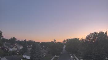 Weather camera view of Sibley East Middle and High School.